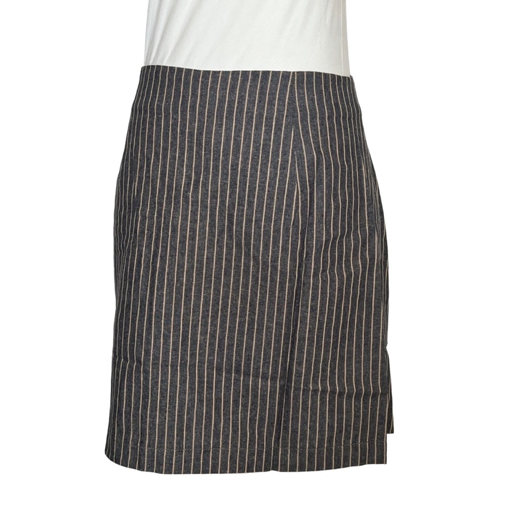 Chic Blue Denim Striped Asymmetric Pencil Skirt with Buttons - Picture 13 of 16